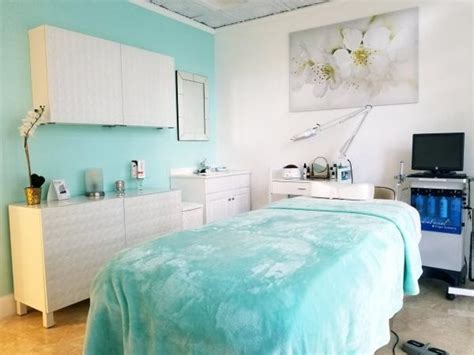 Majesty Wellness Spa .